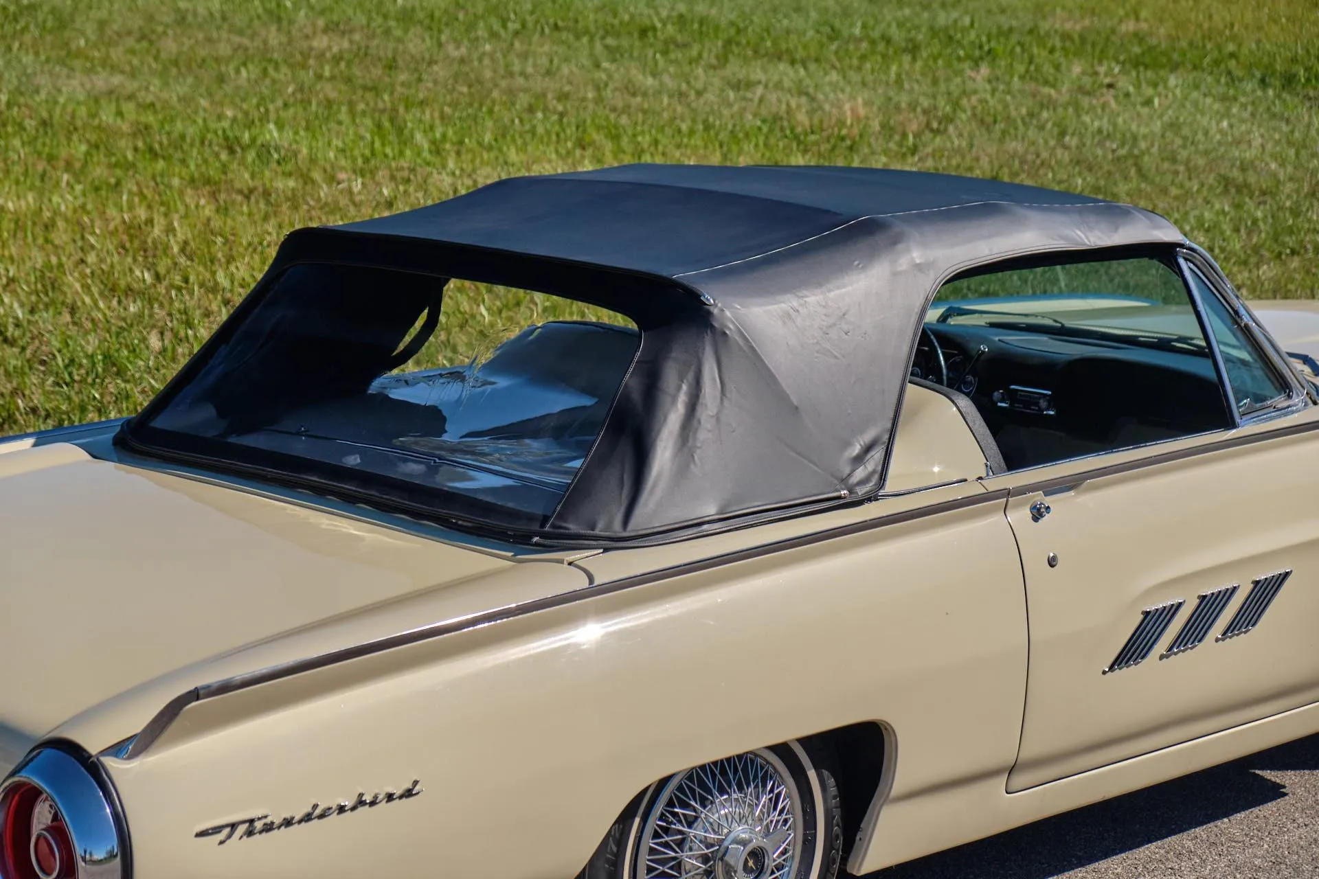 Ford Thunderbird