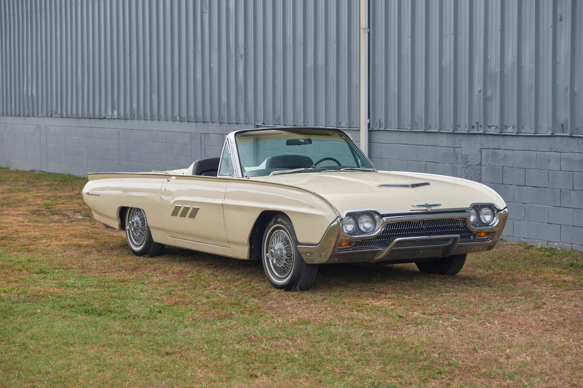 Ford Thunderbird