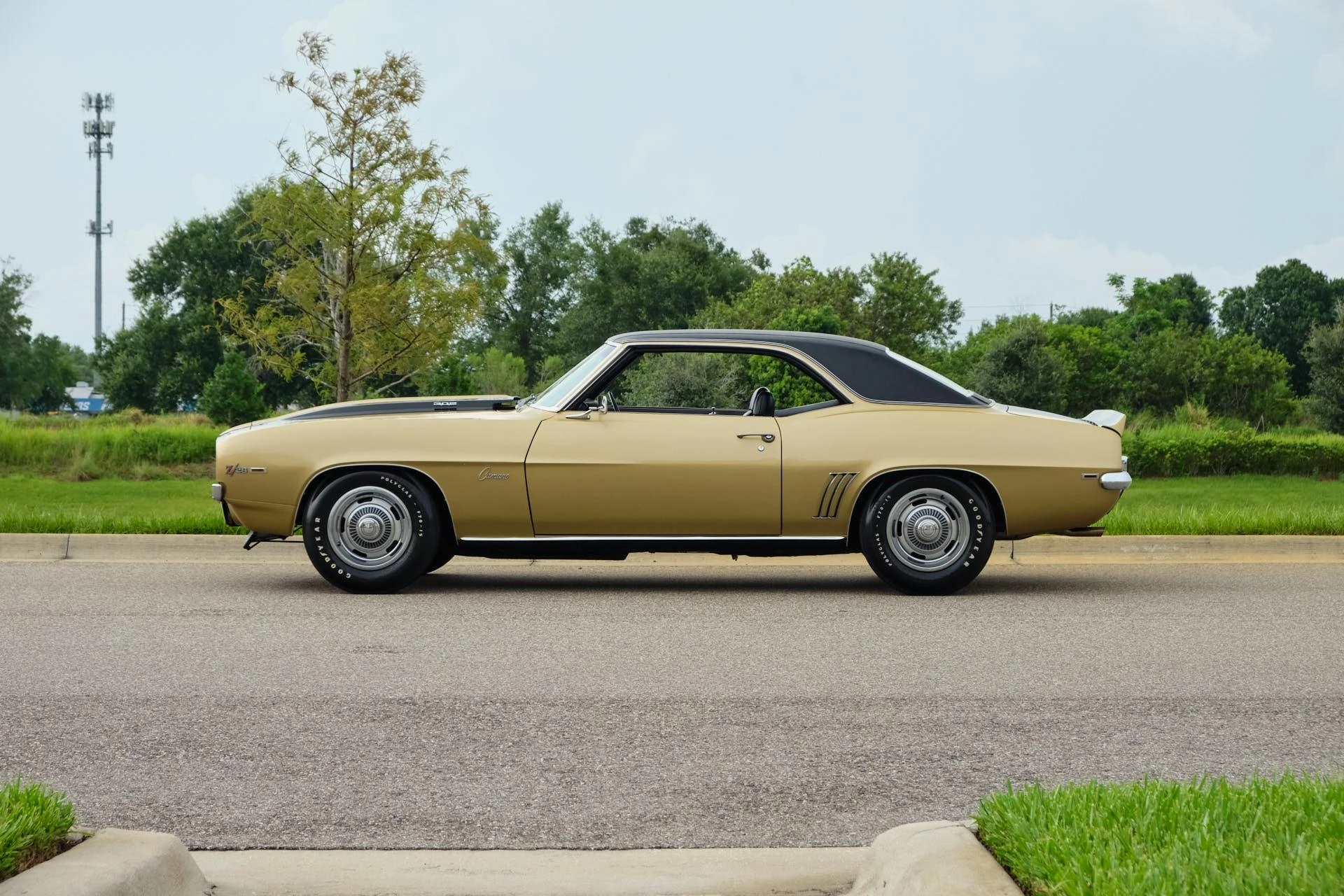  Chevrolet Camaro Z28